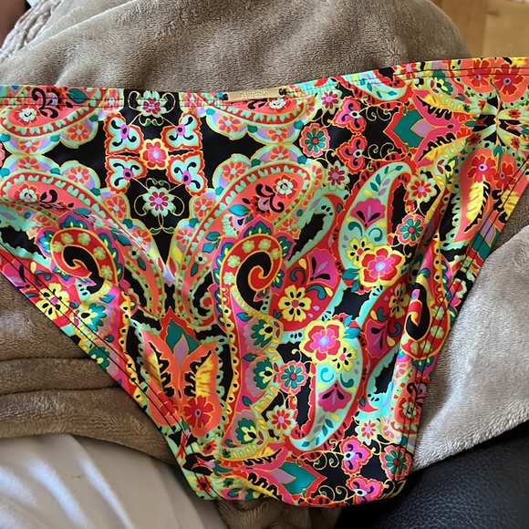 Laundry by Shelli Segal Paisley Bikini Bottom - Picture 6 of 9